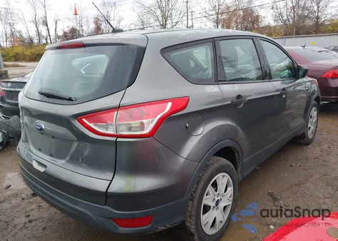 2014 Ford Escape S z USA, uszkodzony, nr VIN 1FMCU0F74EUB95618